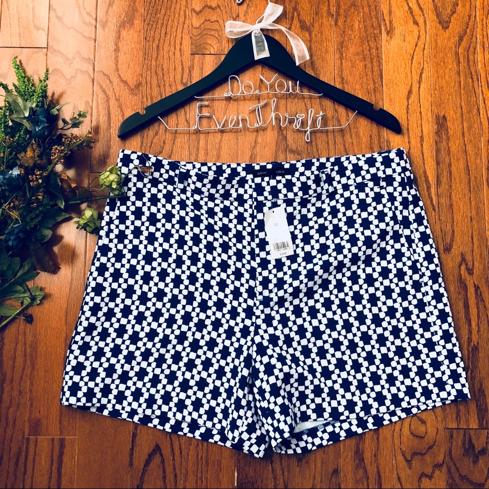 NWT Banana Republic Size 12 Geometric Shorts